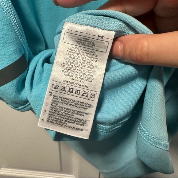 Adidas Workout Top - Picture 7 of 7